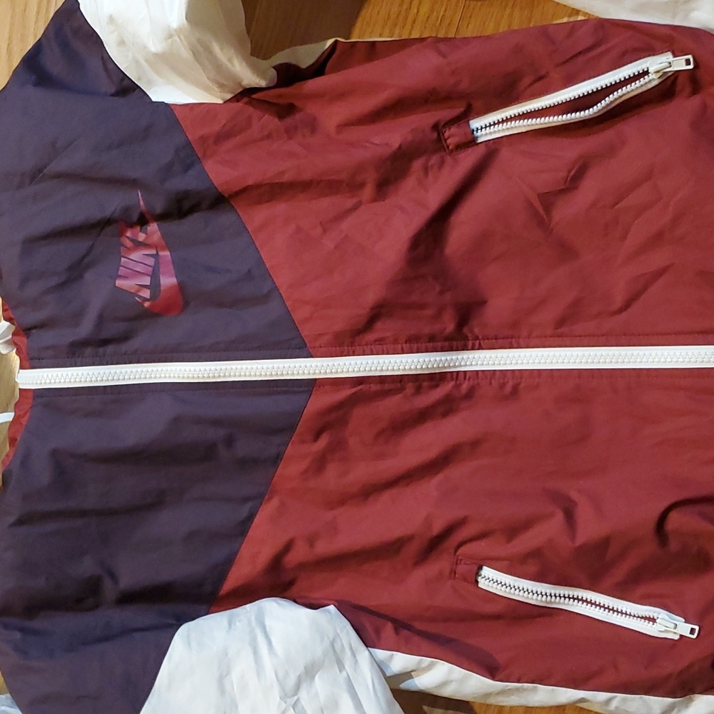 Nike windbreaker